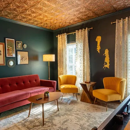 Downtown Os Artistic Stay W Fire Pit, Game Room!